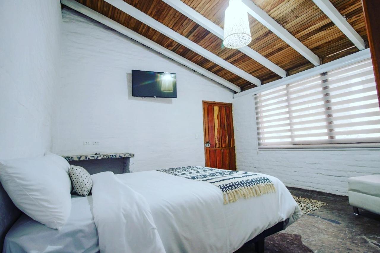 Bed and Breakfast Rustic Quinta La Aurora Baños Zewnętrze zdjęcie